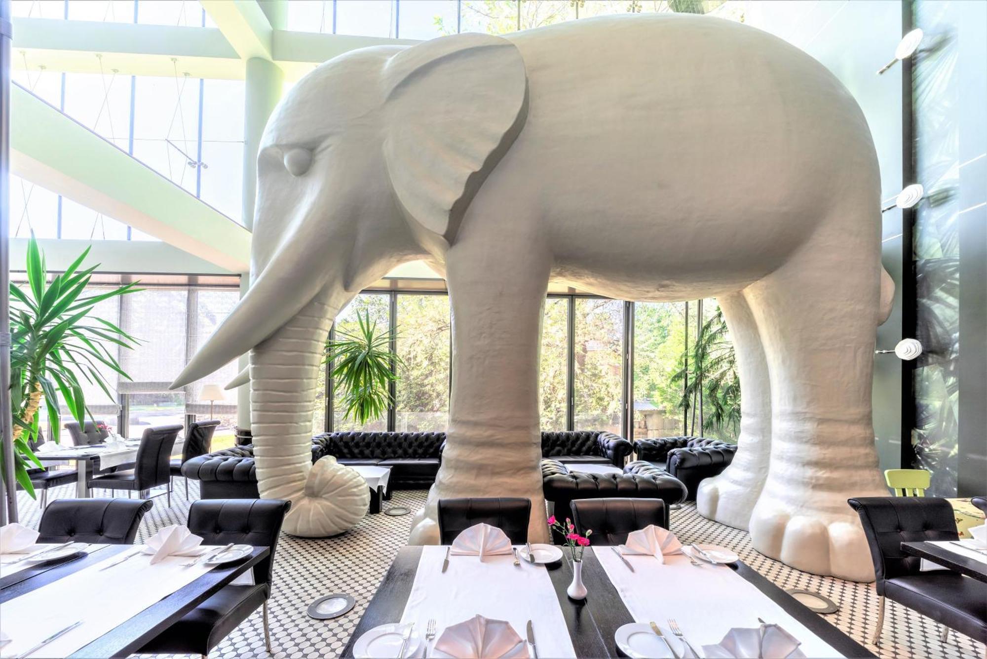Rixwell Elefant Hotel Riga Exterior foto
